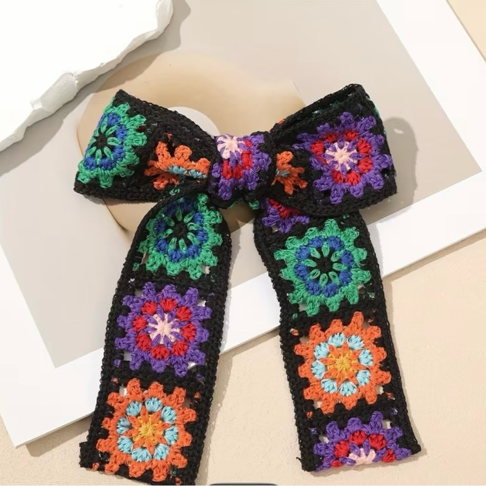 Crochet Floral Hair Bow Clips (Set of 3) | Cottagecore Romantic Hair Accessories - Picture 2 of 9